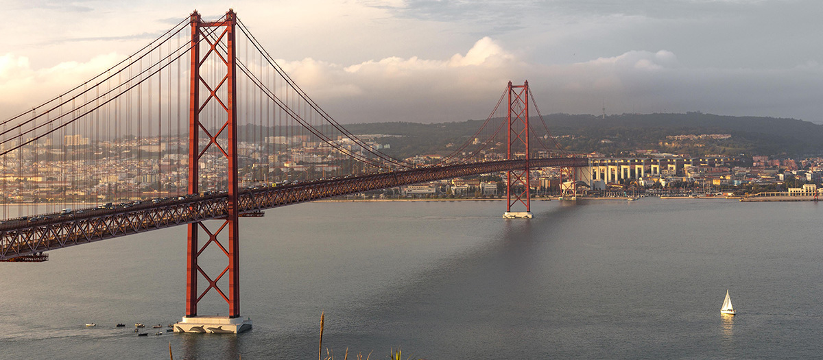 A campervan passage through Lisbon