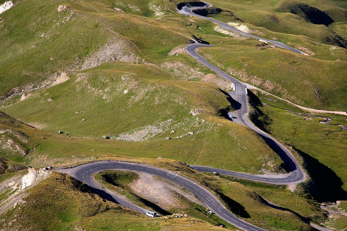 Southern Alps in a campervan hire : adventure in the heart of nature