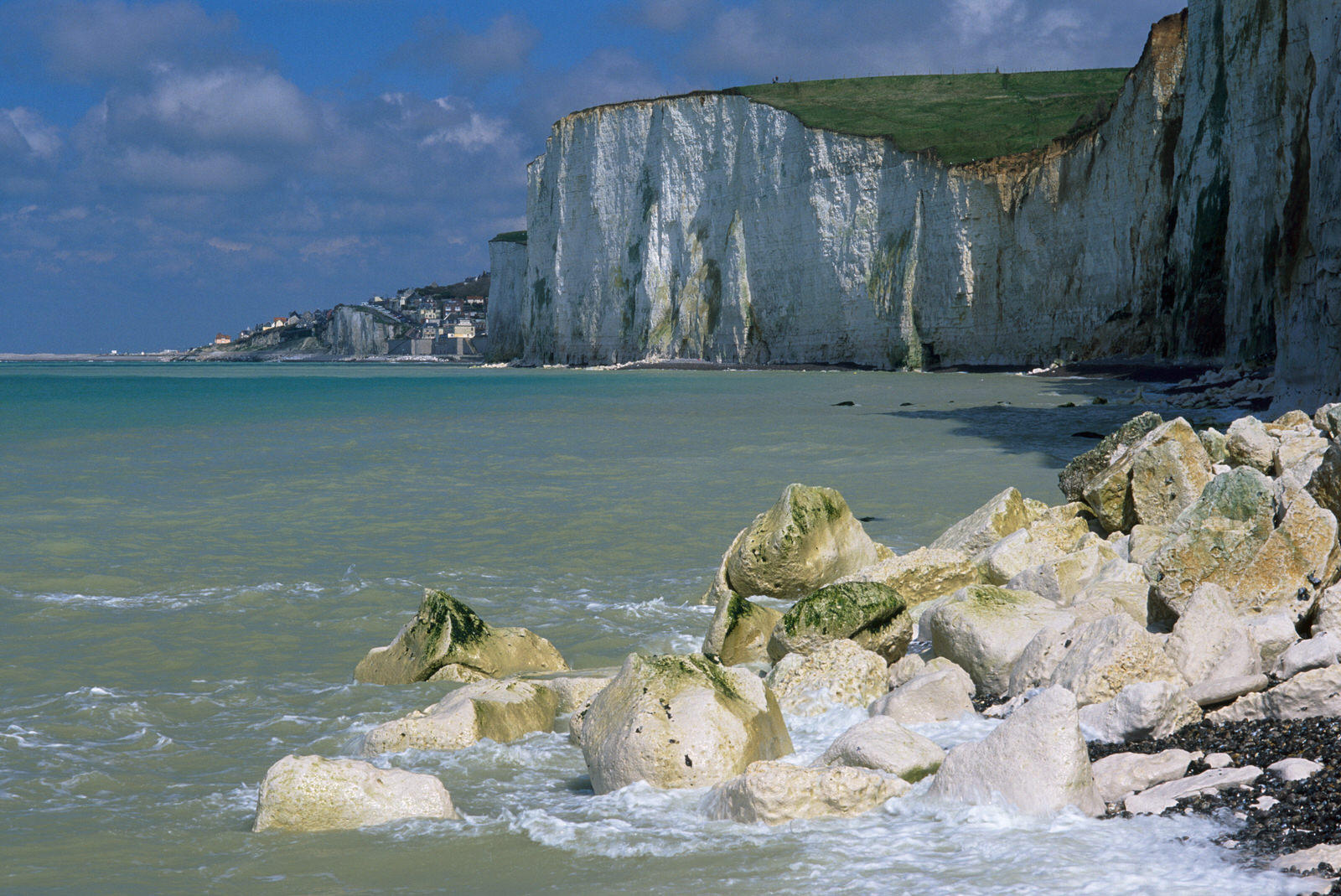 Somme Bay adventure: campervan hire