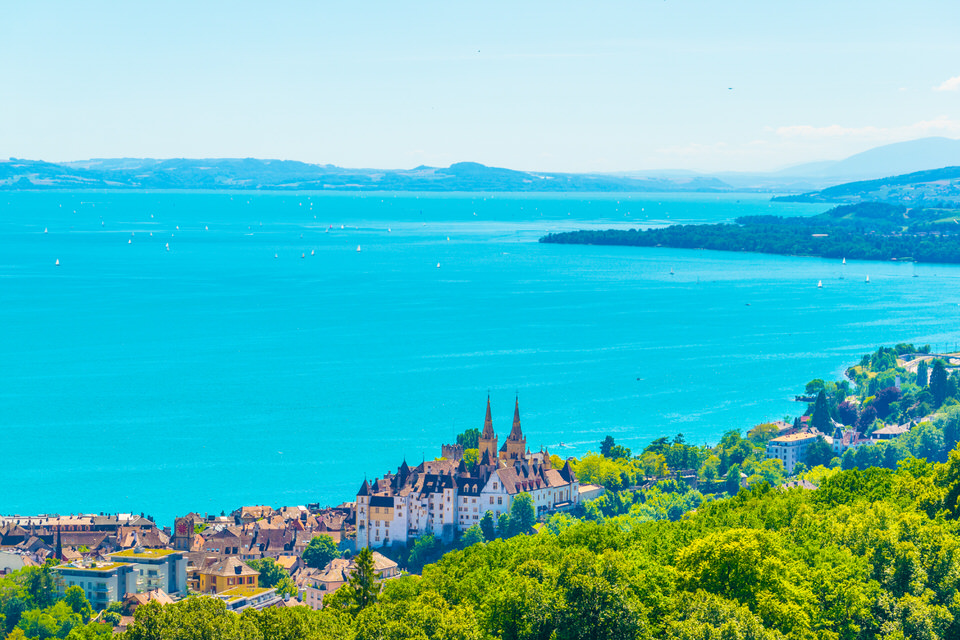 Location van aménagé : découverte des charmes naturels du Jura