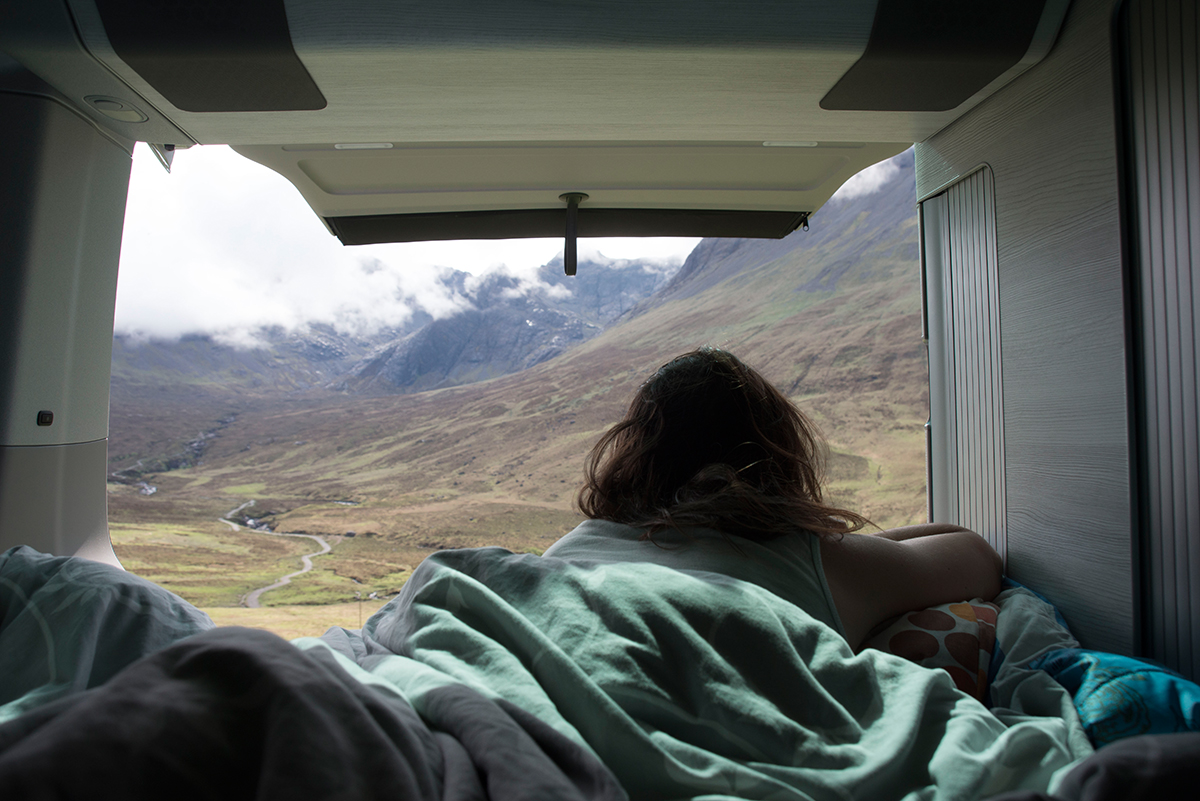 Van aménagé dans les Highlands