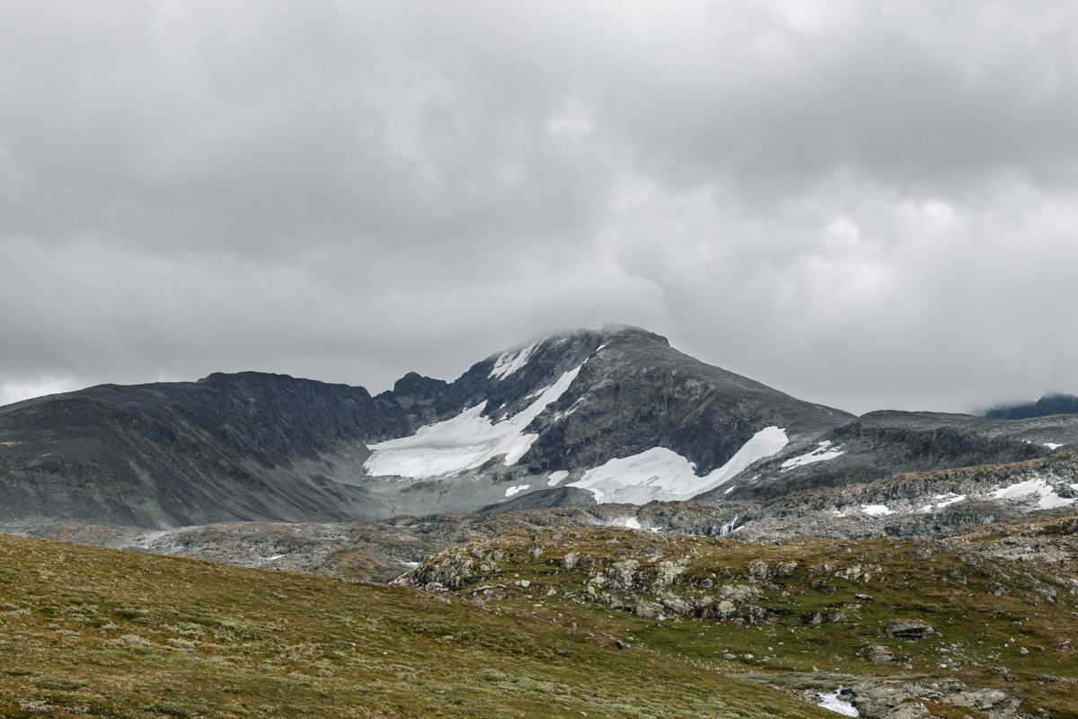 campervan hire: Road trip on the roads of passes in campervan