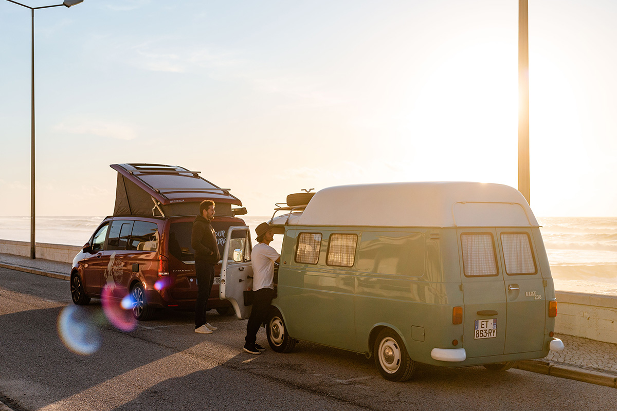 Road trip in a campervan: improvised convoy on the Costa da Prata